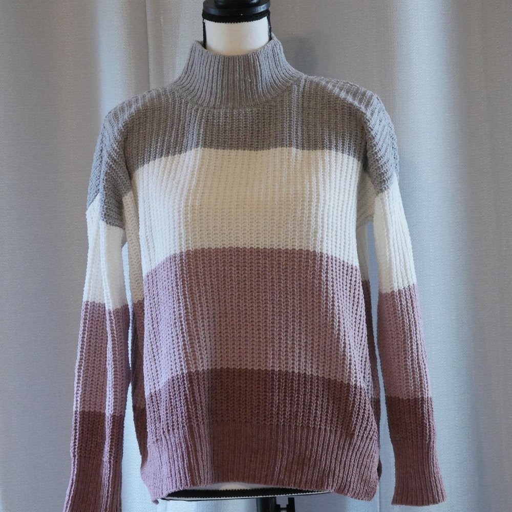 Hippie Rose Grey Cream and Mauve Chunky Knit Sweater Size Small